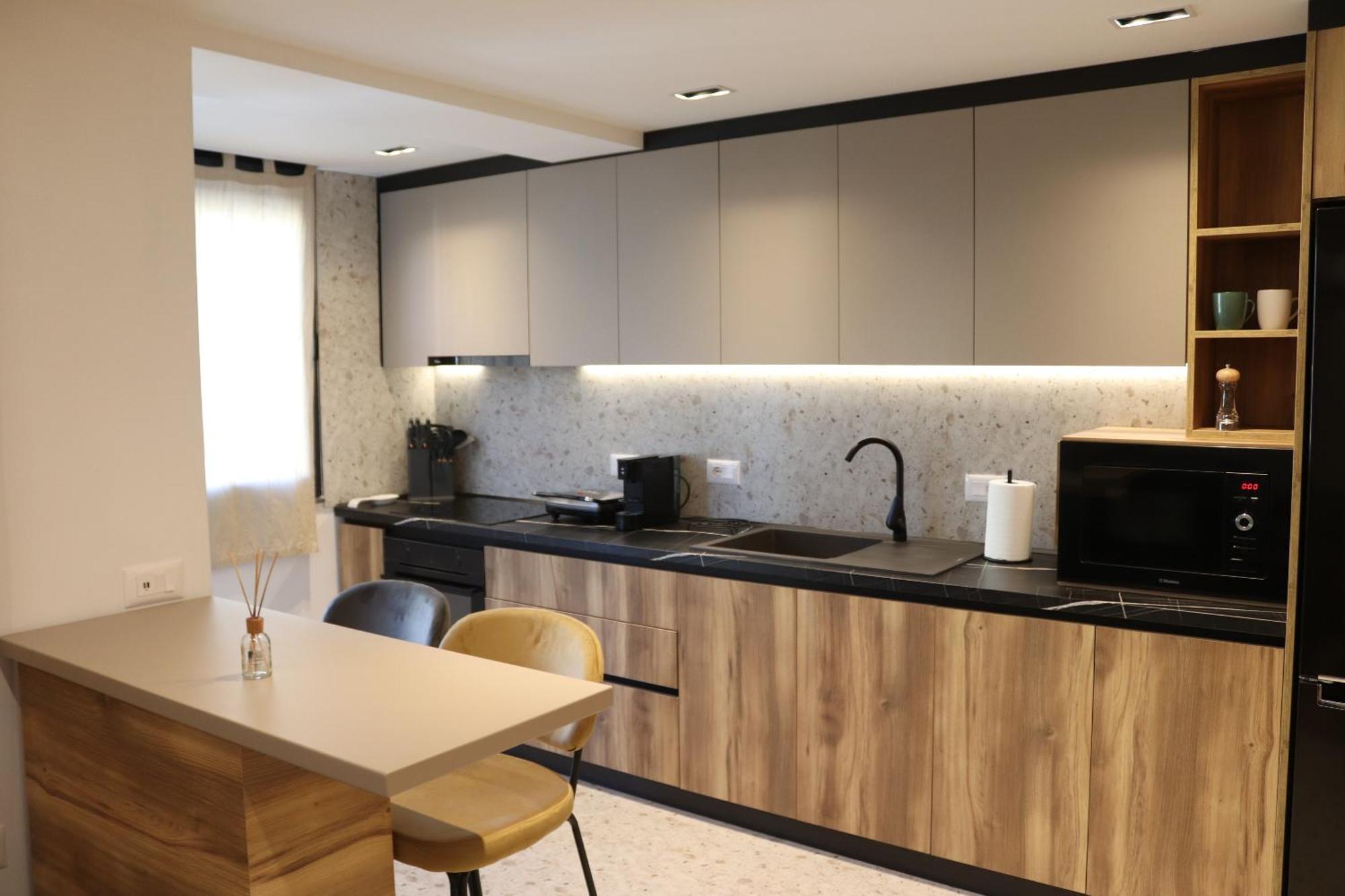 Soinn'S Apartament Тирана Экстерьер фото