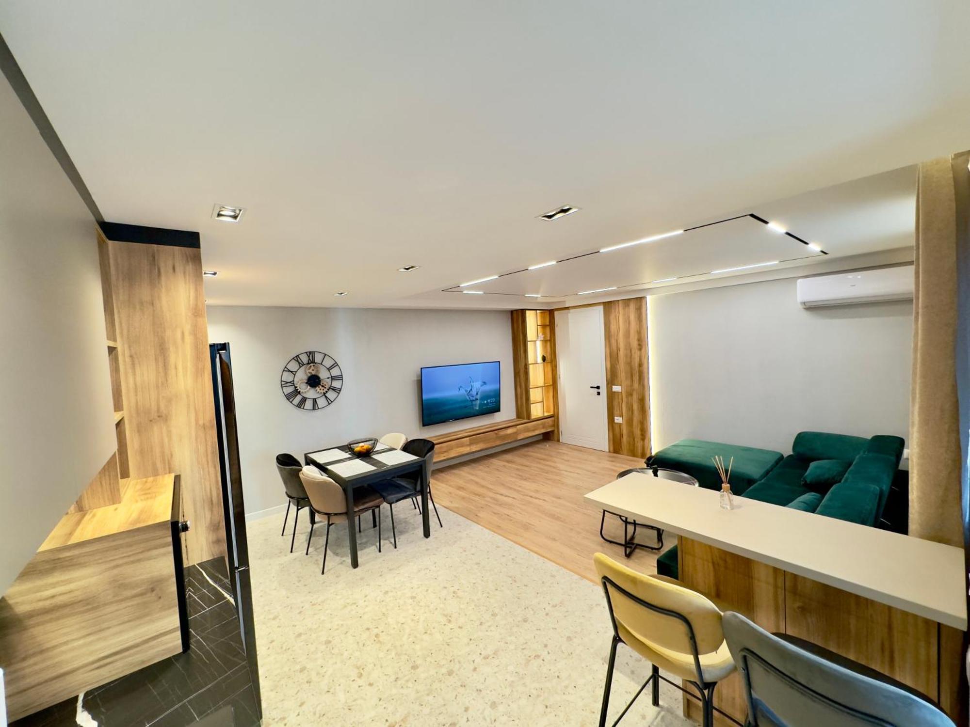 Soinn'S Apartament Тирана Экстерьер фото